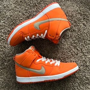 Nike SB Dunk High